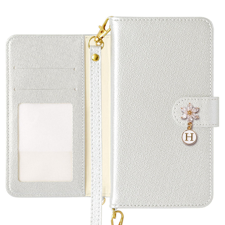 Étui portefeuille avec sangle, breloque initiale fleur en cuir végan couleur perle