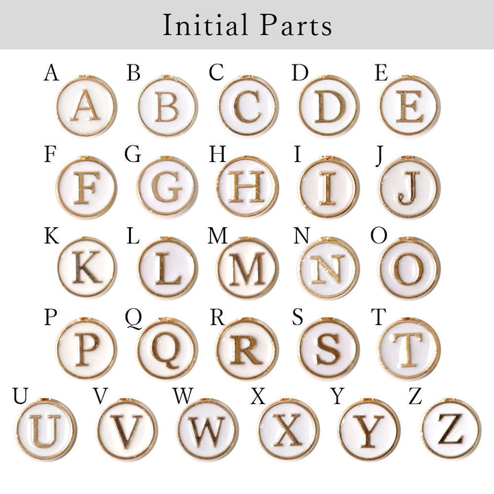 Étui portefeuille avec sangle, breloque initiale fleur en cuir végan couleur perle