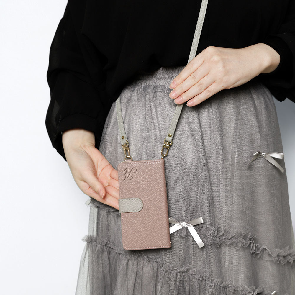 ヴィーガンレザー バイカラー イニシャル スタンド機能 ショルダーストラップ付き 手帳型ケース（ベルトあり）