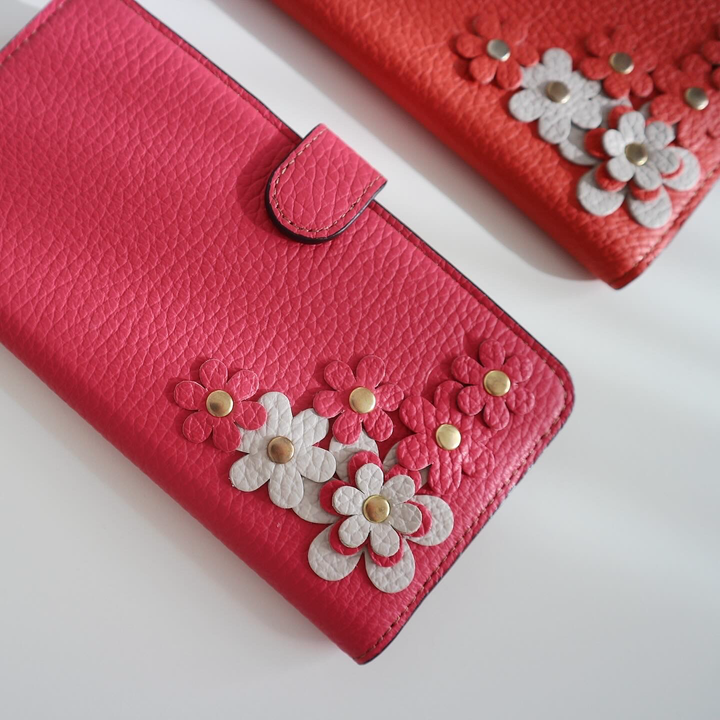 Genuine leather 32 colors Italian shrink leather flower motif B notebook-style case (with belt)