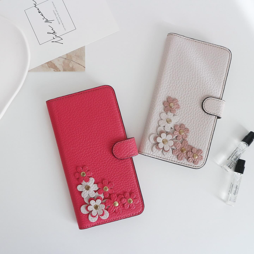 Genuine leather 32 colors Italian shrink leather flower motif B notebook-style case (with belt)