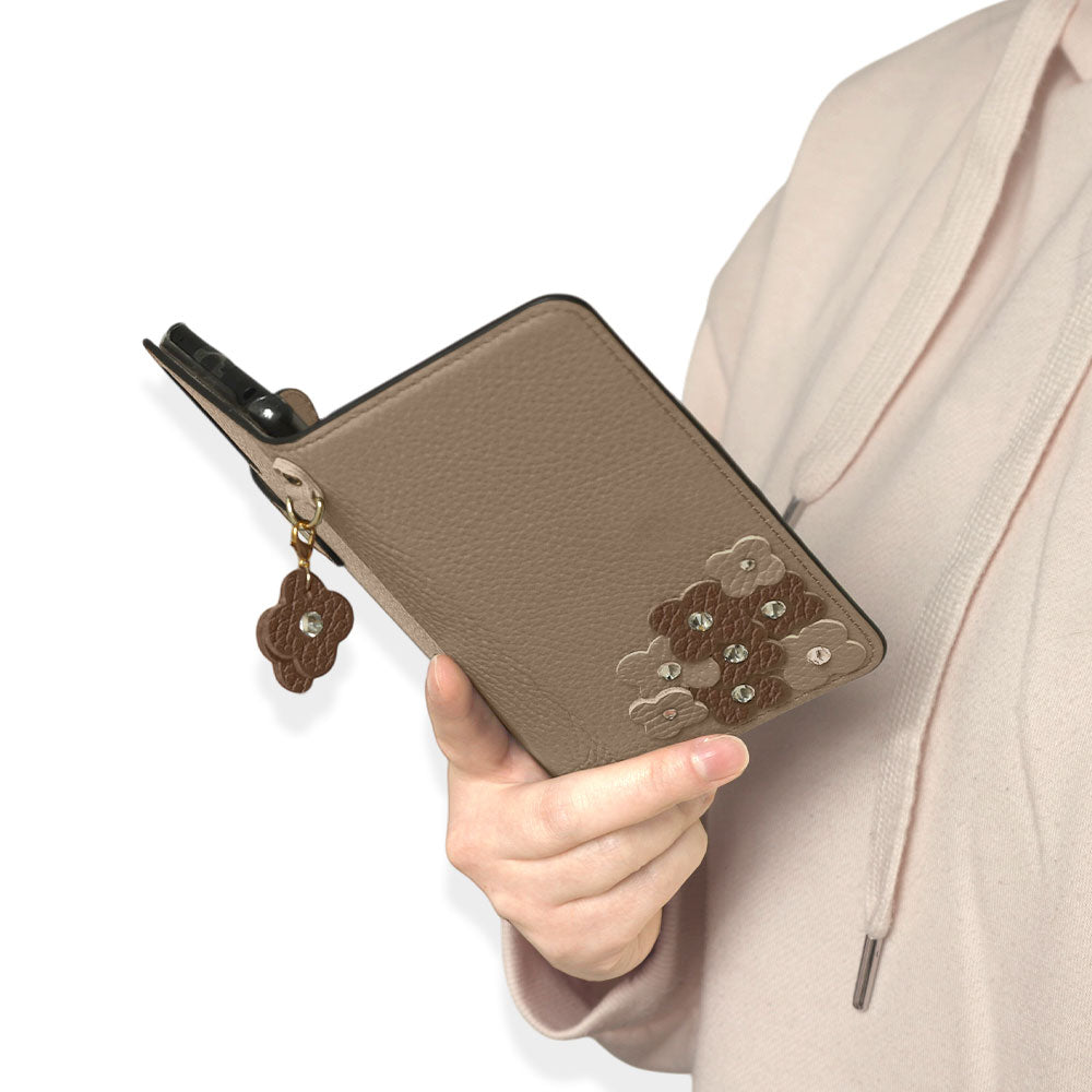 本革 32色 イタリアンシュリンクレザー 花びらチャーム 手帳型ケース（ベルトあり）Xperiaシリーズ