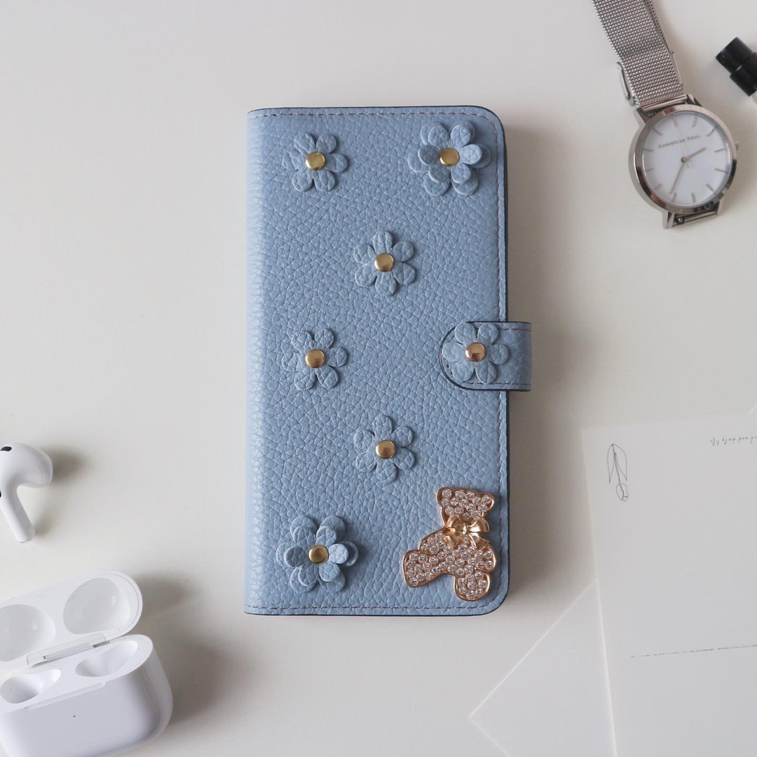 本革 32色 イタリアンシュリンクレザー フラワーベアデコ 手帳型ケース（ベルトあり）