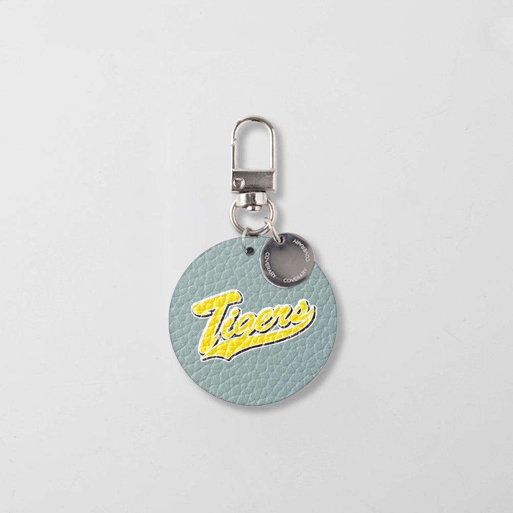 Hanshin Tigers × COVERARY Charme à motif collaboratif en cuir véritable