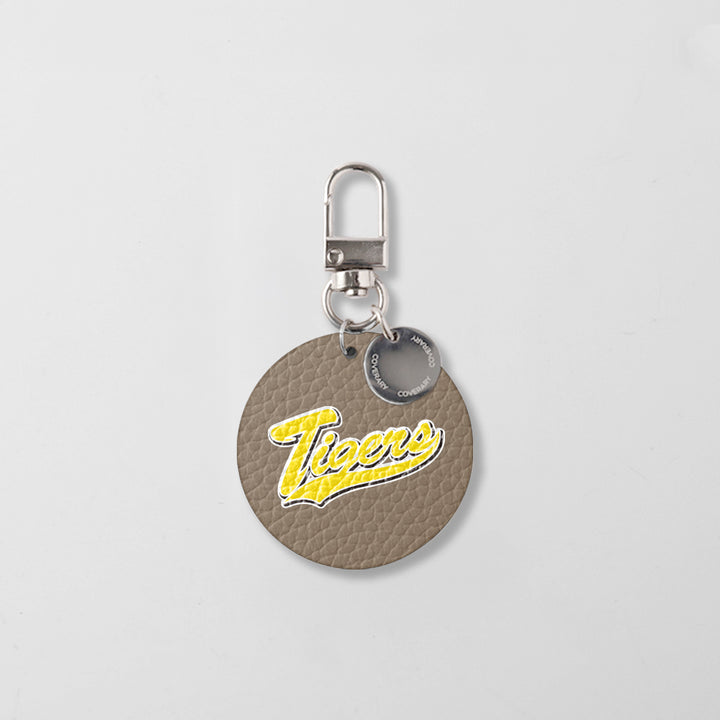 Hanshin Tigers × COVERARY Charme à motif collaboratif en cuir véritable