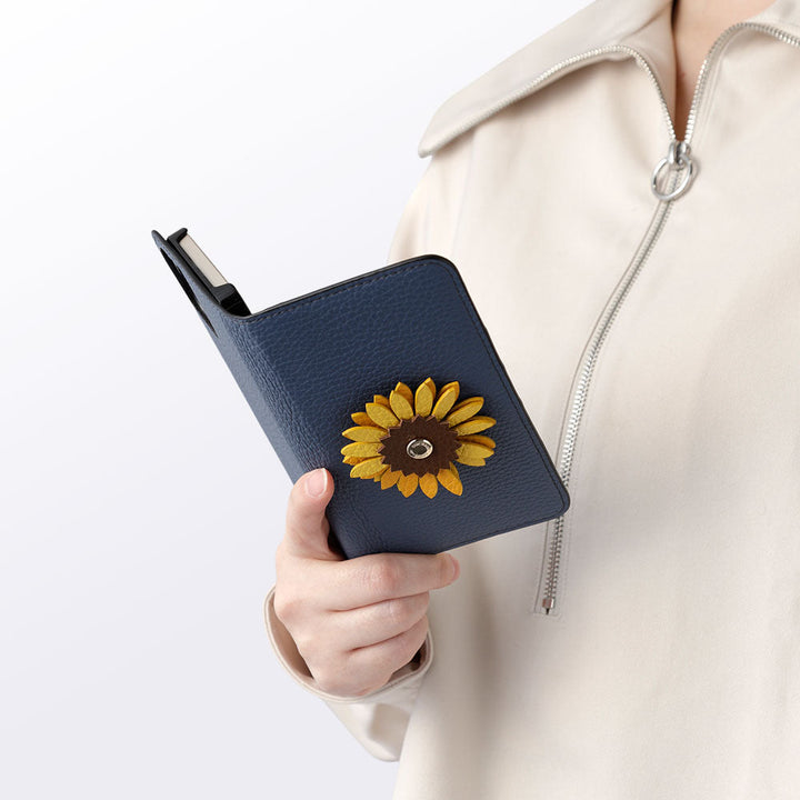 Étui portefeuille en cuir véritable 32 couleurs cuir italien grainé décoration fleur réelle pour la série Google Pixel