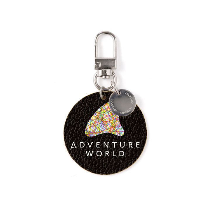 Adventure World × COVERARY Charm en cuir véritable italien à effet shrunk