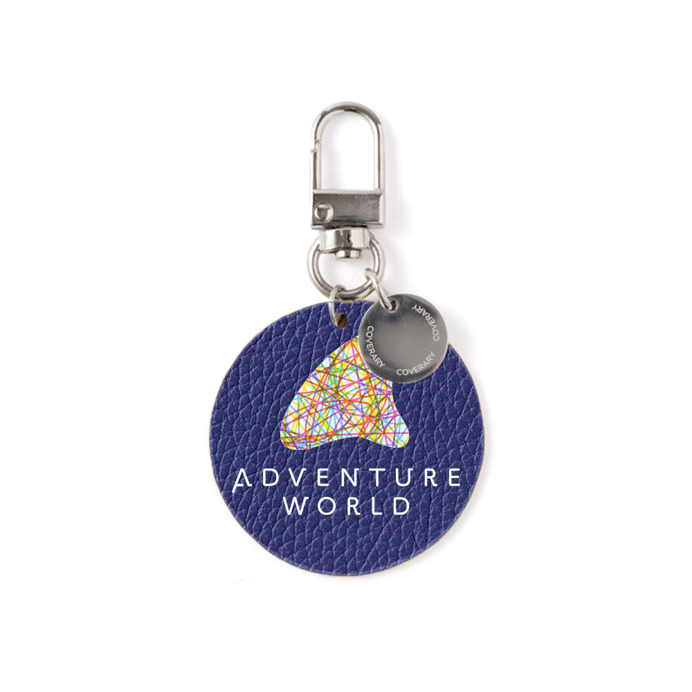 Adventure World × COVERARY Charm en cuir véritable italien à effet shrunk