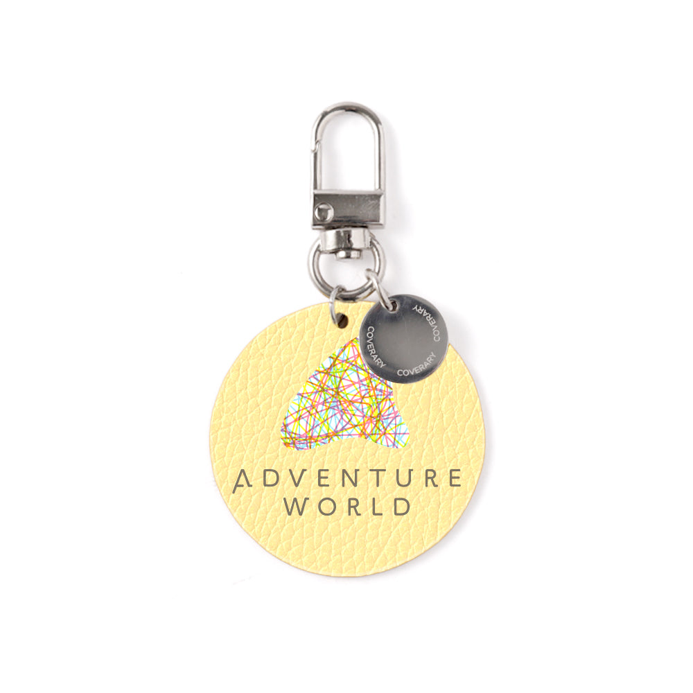 Adventure World × COVERARY Charm en cuir véritable italien à effet shrunk