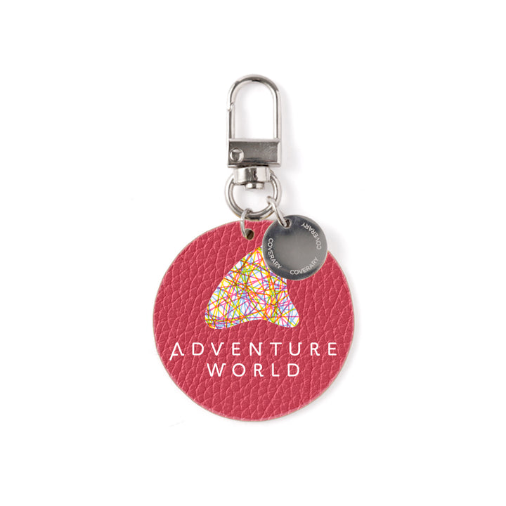 Adventure World × COVERARY Charm en cuir véritable italien à effet shrunk