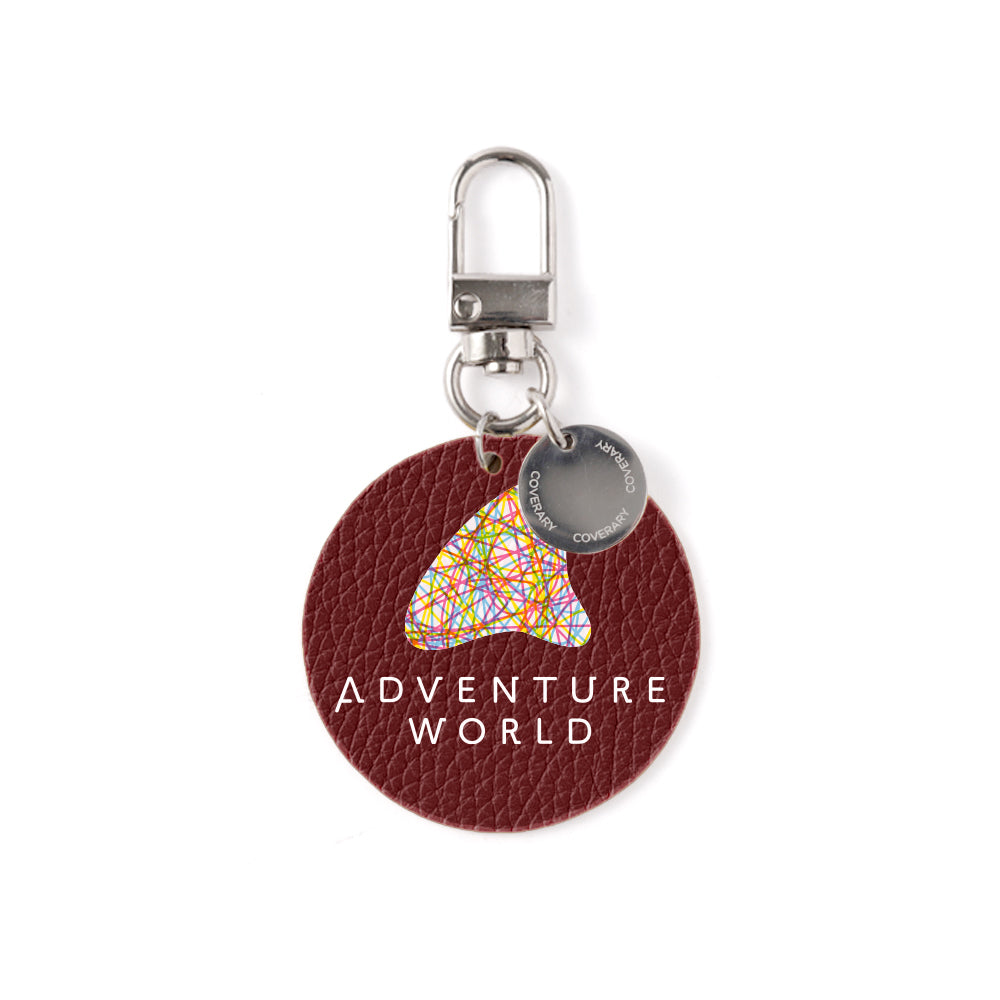 Adventure World × COVERARY Charm en cuir véritable italien à effet shrunk