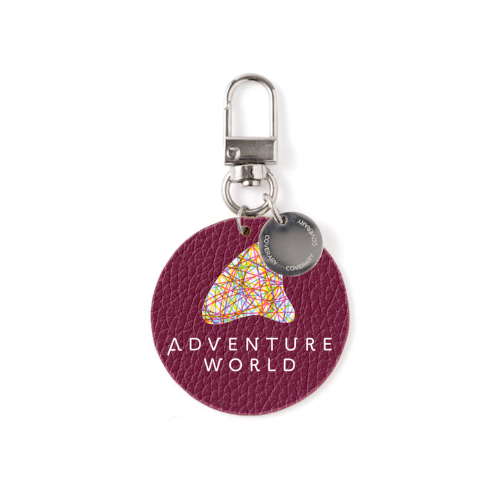 Adventure World × COVERARY Charm en cuir véritable italien à effet shrunk