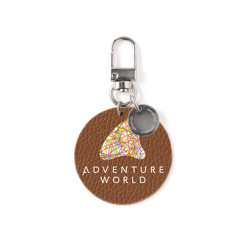 Adventure World × COVERARY Charm en cuir véritable italien à effet shrunk