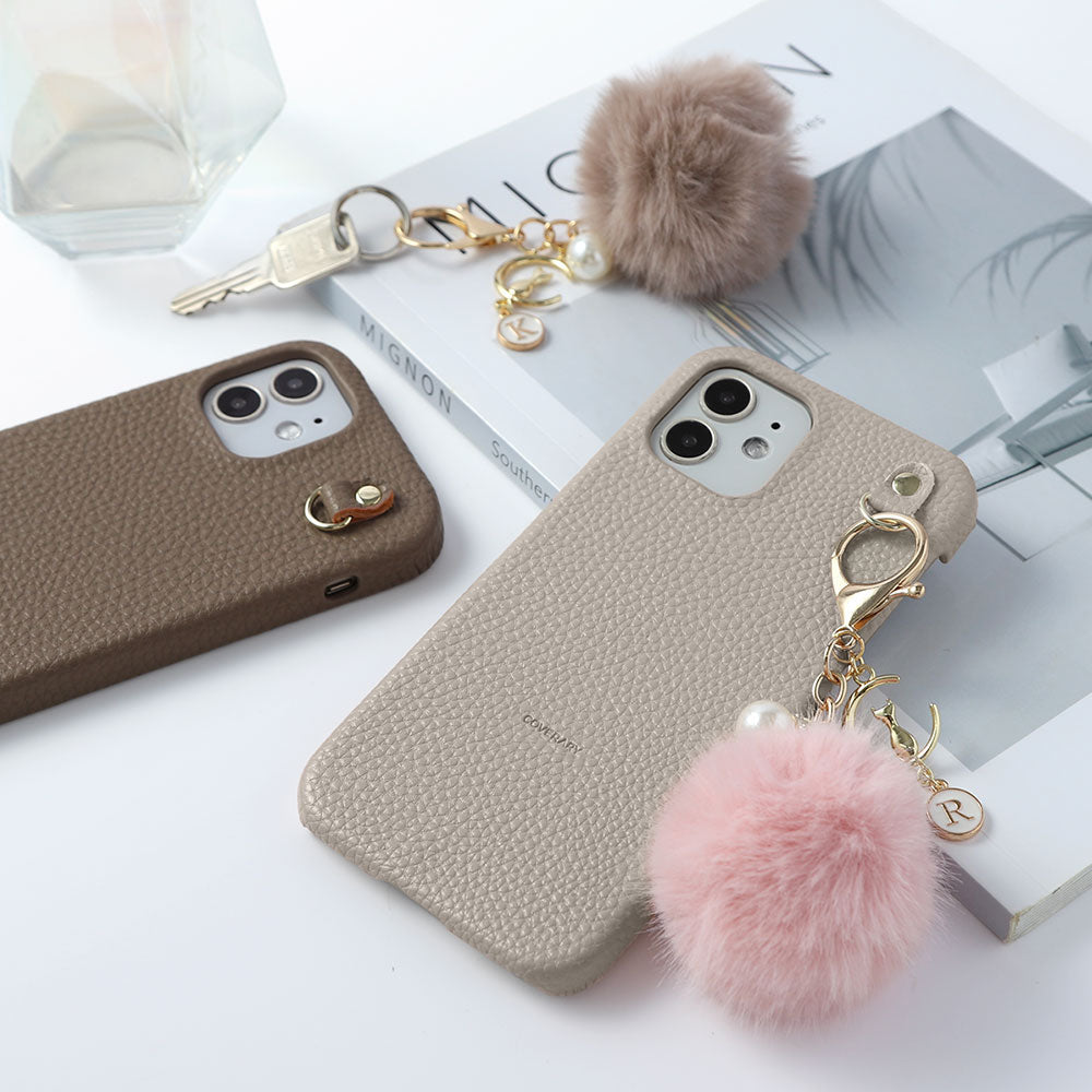 Charm initial Luna Pearl en cuir végan texturé, coque arrière