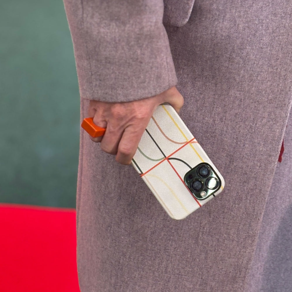 Sabine Finkenauer Grid_2023 Étui arrière en cuir véritable