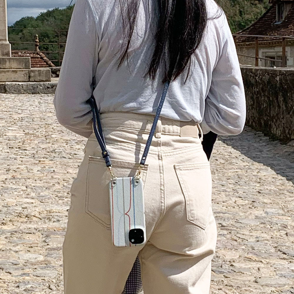 Sabine Finkenauer 2nd Petals_2024_B 本革 背面ケース