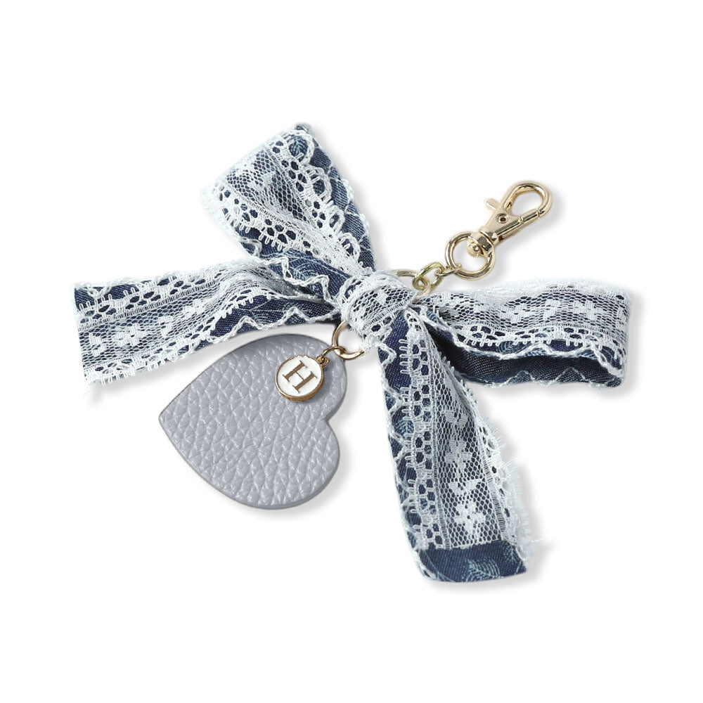 Accessoire cuir véritable cuir italien grainé cœur breloque talon