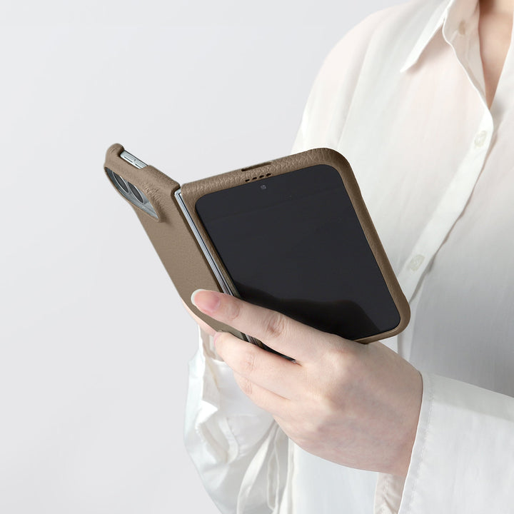 Genuine leather iPhone Duo case, MagSafe compatible, 32 colors, Italian shrink leather