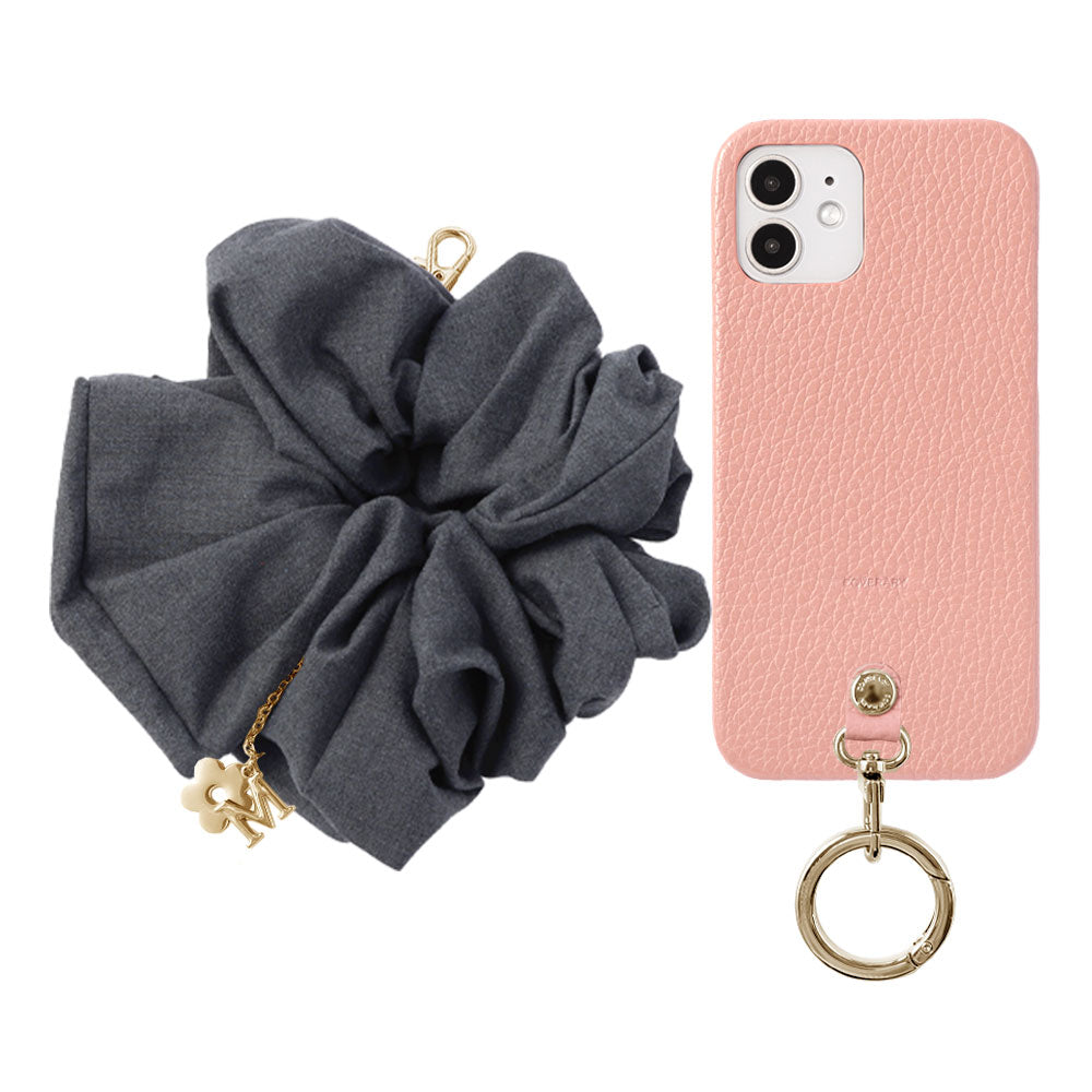 maika design Cuir véritable 32 couleurs Cuir italien grainé Initiale avec chouchou et sangle de poignet Coque arrière