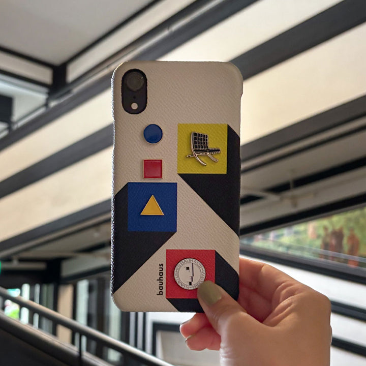 pinpinpin.it × COVERARY Collection BAUHAUS Étui arrière collaboratif