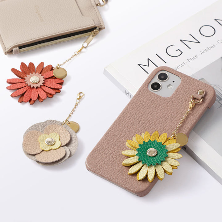 Accessoire cuir véritable cuir italien grainé charme fleur