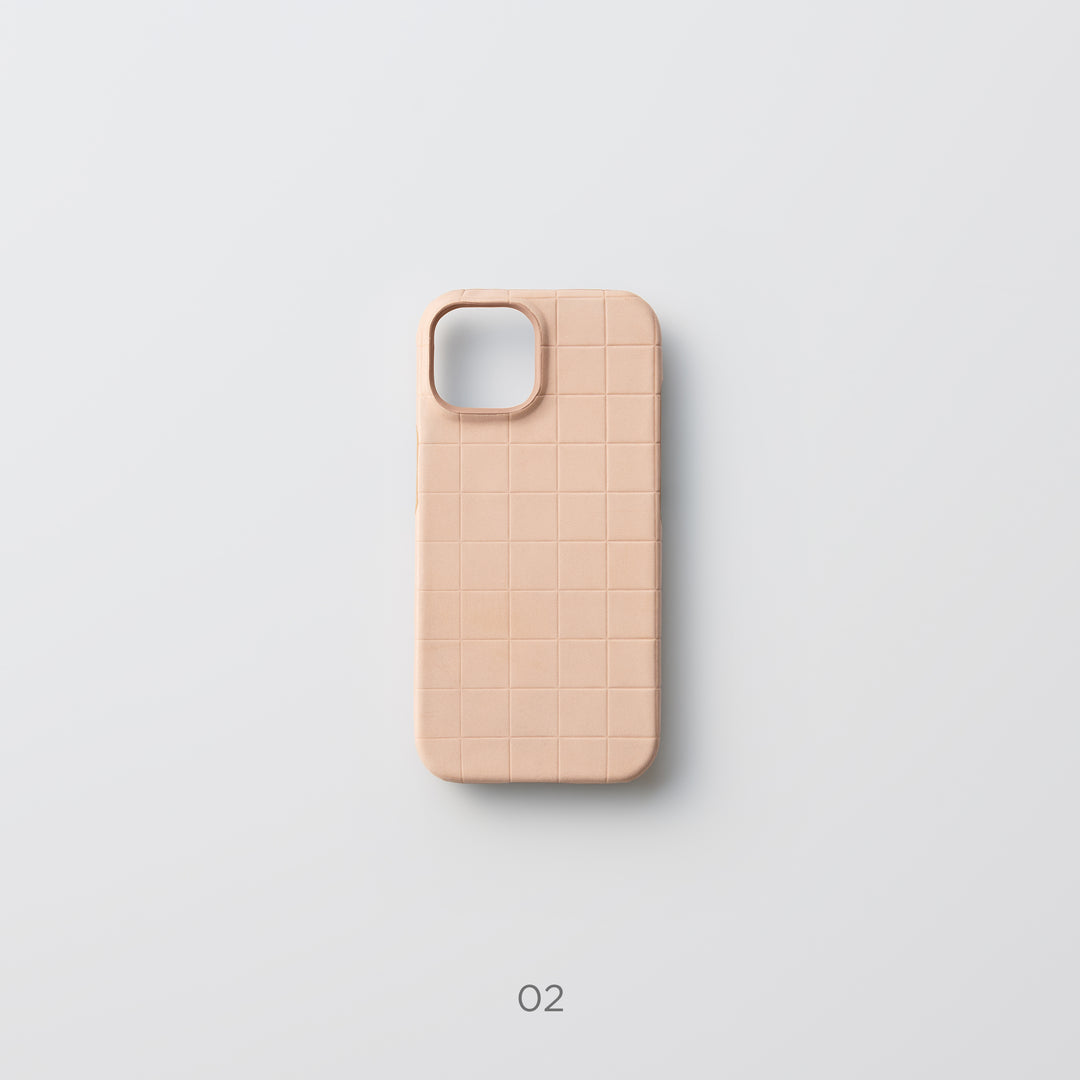Carole Baijings × COVERARY : Coque arrière en cuir embossée à motifs géométriques