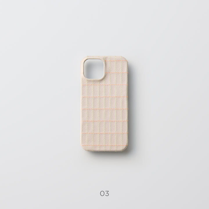 Carole Baijings × COVERARY : Grilles cousues | Coque arrière en cuir
