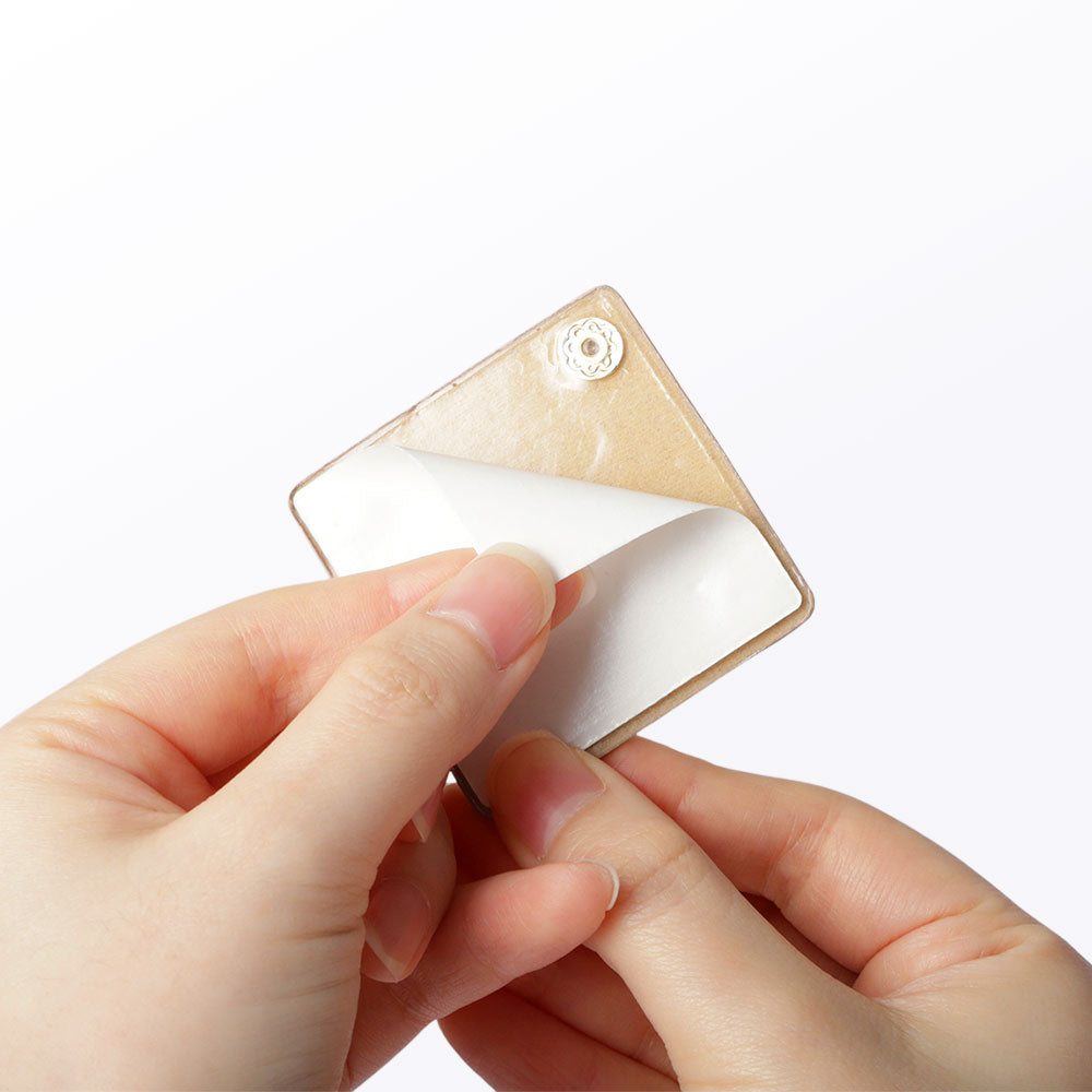 Cuir végan couleur pastel terne aspect cuir lisse base à pression